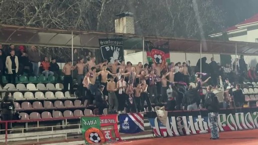 В основное время счет 0:0, поэтому объявляется два дополнительных тайма по 15 минут