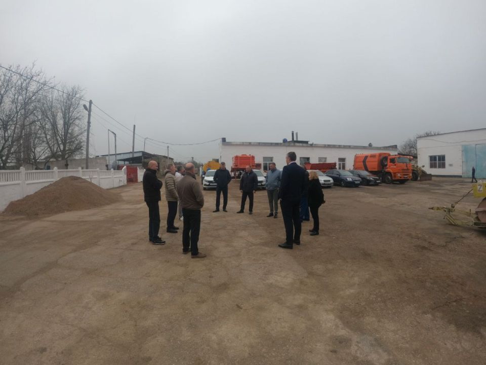 Выездное совещание в "Красногвардейское ДРСУ" и "Первомайский ДЭУ" собрало на одном маршруте всех руководителей филиалов «Крымавтодор»