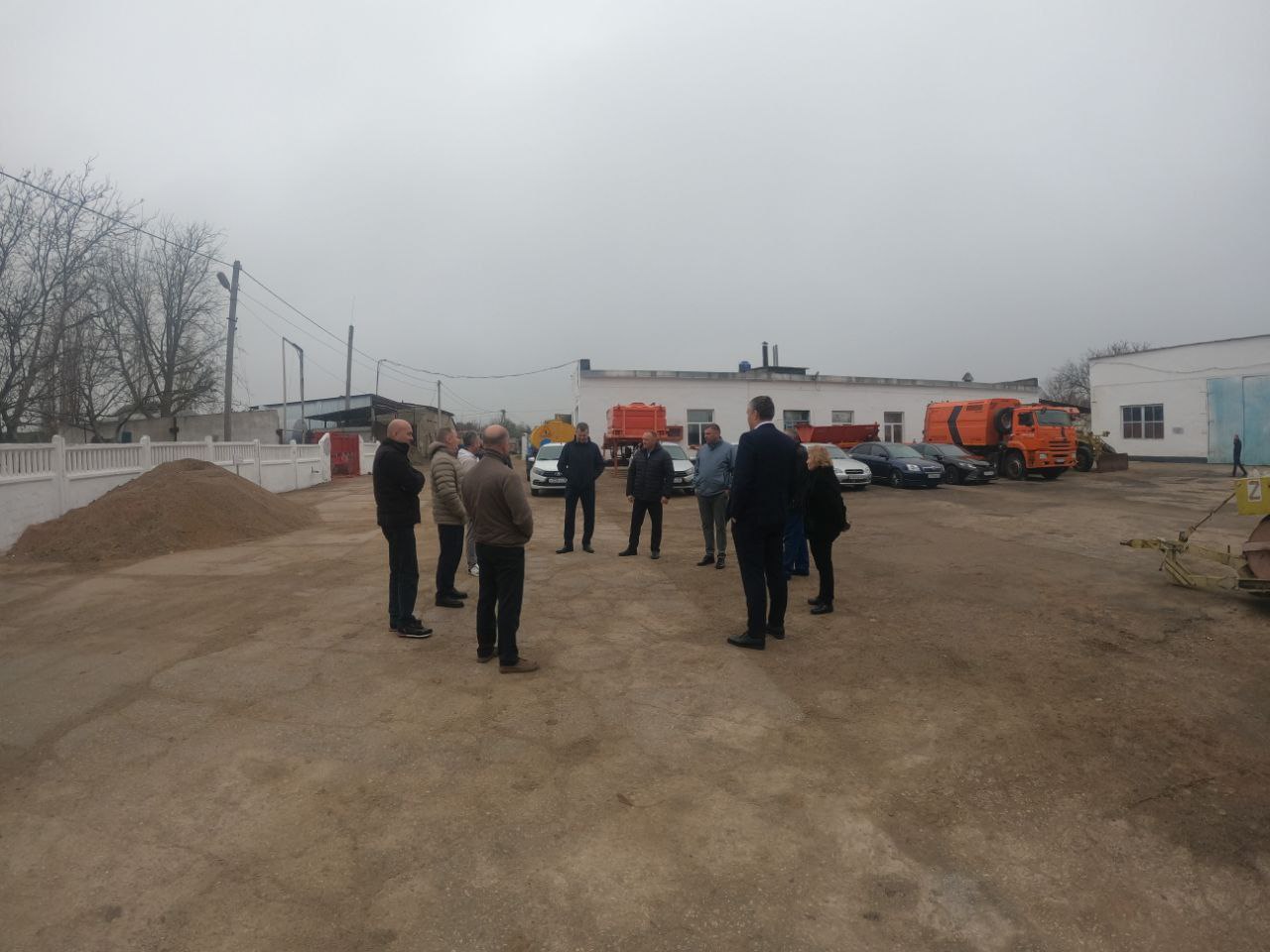 Выездное совещание в "Красногвардейское ДРСУ" и "Первомайский ДЭУ" собрало на одном маршруте всех руководителей филиалов «Крымавтодор»