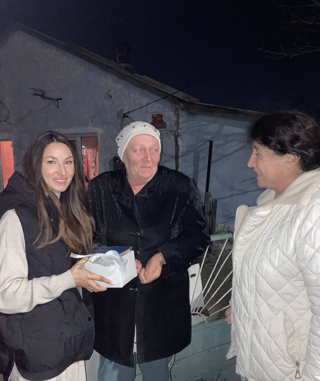 В День матери – дань памяти и уважения В День матери – дань памяти и уважения