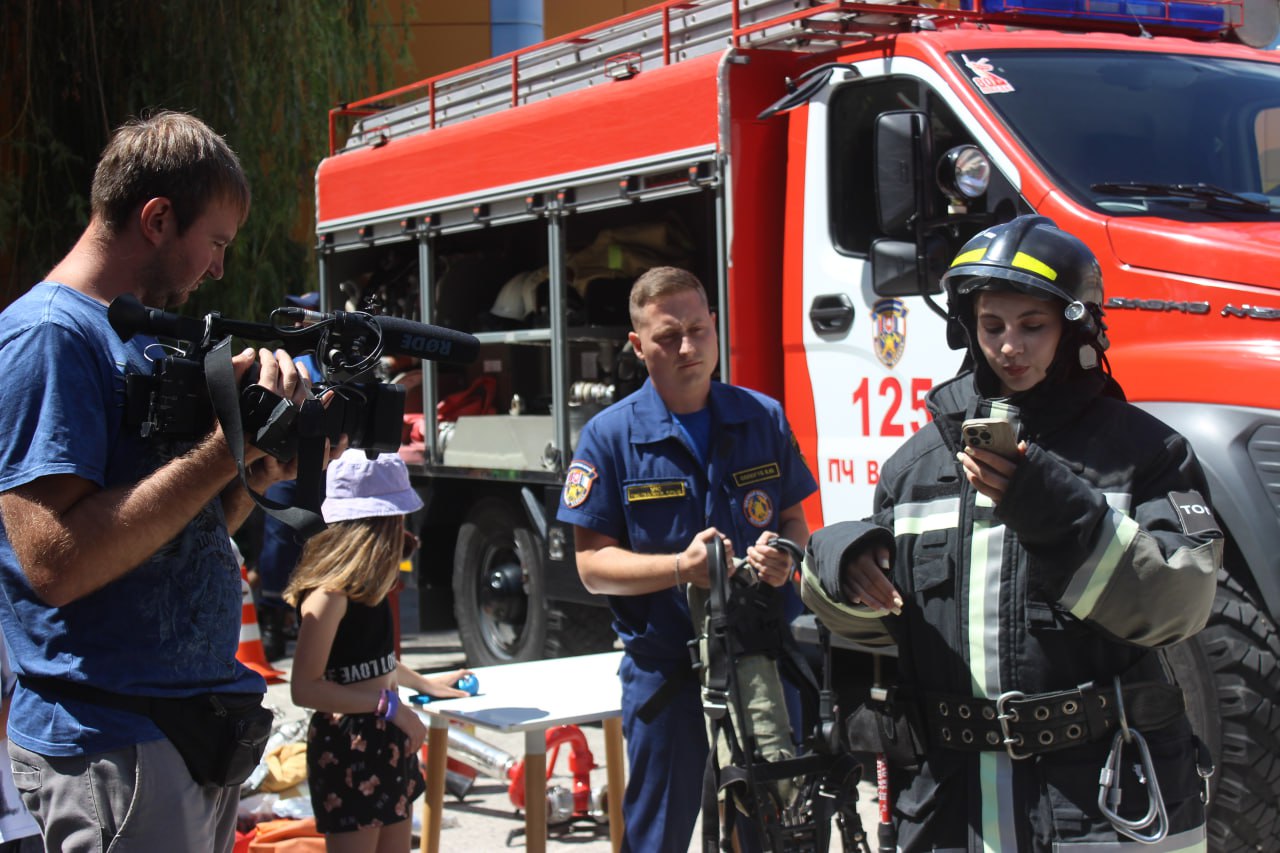 Алексей Ерёменко: От всей души поздравляю коллектив телеканала ТРК «Крым 24» с юбилеем — 10 лет! Алексей Ерёменко: От всей души поздравляю коллектив телеканала ТРК «Крым 24» с юбилеем — 10 лет!