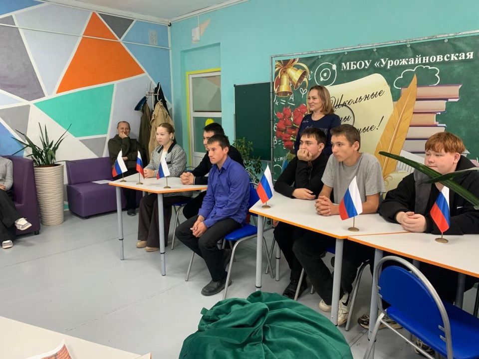 Ветераны пообщались со школьниками в Советском районе Ветераны пообщались со школьниками в Советском районе