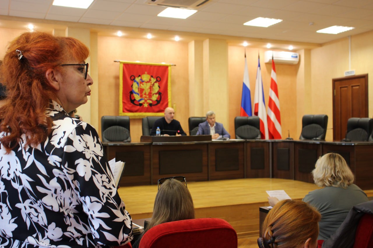 В Керчи обсудили вопросы организаций и обществ людей с ОВЗ В Керчи обсудили вопросы организаций и обществ людей с ОВЗ