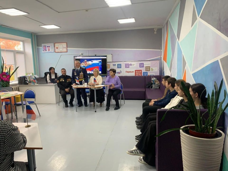 Ветераны пообщались со школьниками в Советском районе Ветераны пообщались со школьниками в Советском районе