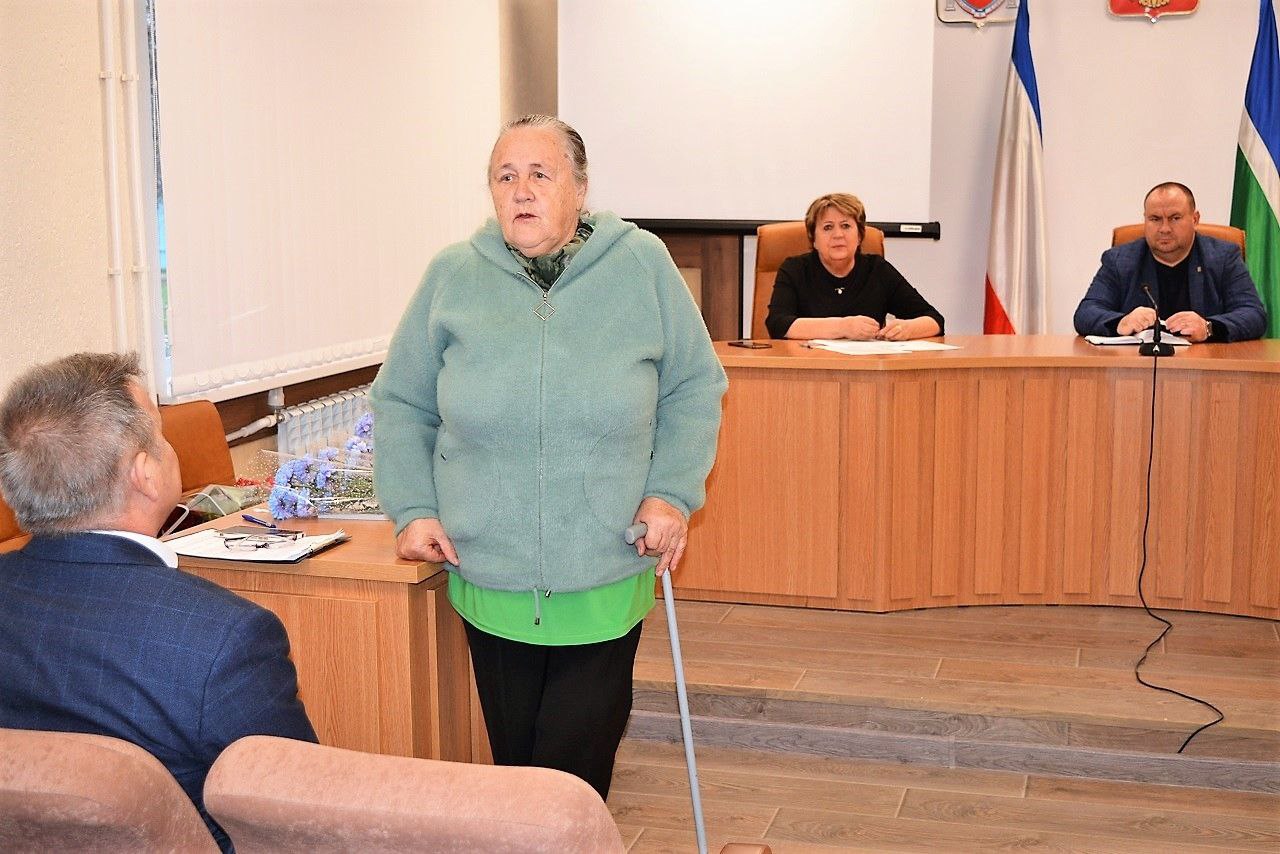 Александр Соколовский: Совместно с Главой муниципального образования Зоей Карлюгой провел заседание «круглого стола» по проблемам людей с ограниченными физическими возможностями Александр Соколовский: Совместно с Главой муниципального образования Зоей Карлюгой провел заседание «круглого стола» по проблемам людей с ограниченными физическими возможностями