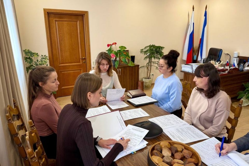 Министр экологии и природных ресурсов Республики Крым Ольга Шевцова провела заседание наблюдательного совета ЦЛАТИ