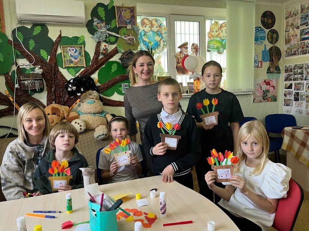 В учреждениях социального обслуживания проведены мероприятия, посвященные Дню матери В учреждениях социального обслуживания проведены мероприятия, посвященные Дню матери