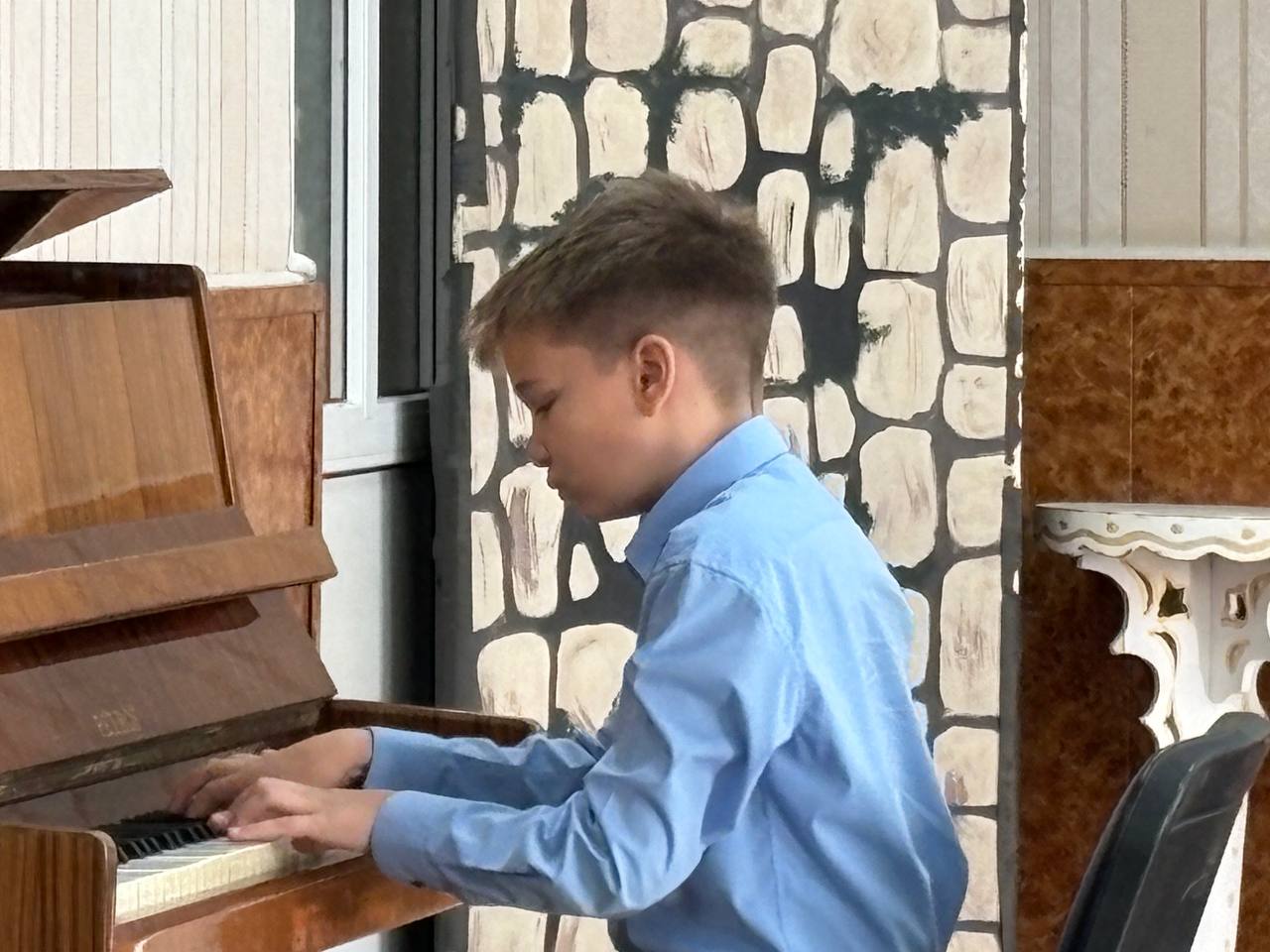 Концерт «Мамочке любимой». Нежные мелодии и проникновенные слова прозвучали со сцены Культурно-досугового центра, в котором в честь Дня матери, прошел праздничный концерт «Мамочке любимой» Концерт «Мамочке любимой». Нежные мелодии и проникновенные слова прозвучали со сцены Культурно-досугового центра, в котором в честь Дня матери, прошел праздничный концерт «Мамочке любимой»