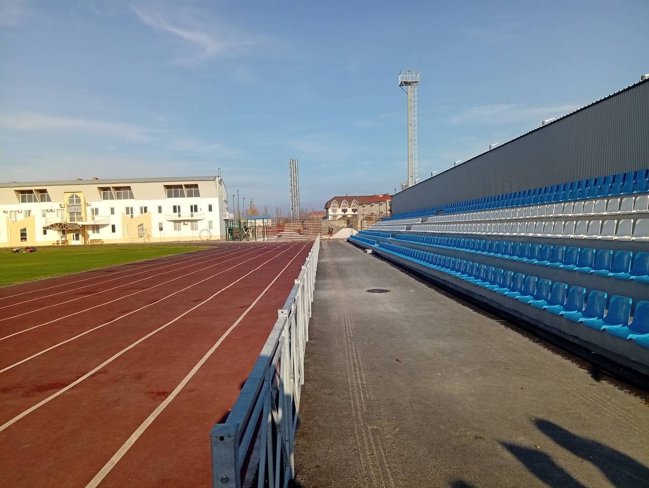 В Феодосии прокуратура выявила нарушения при капитальном ремонте стадиона