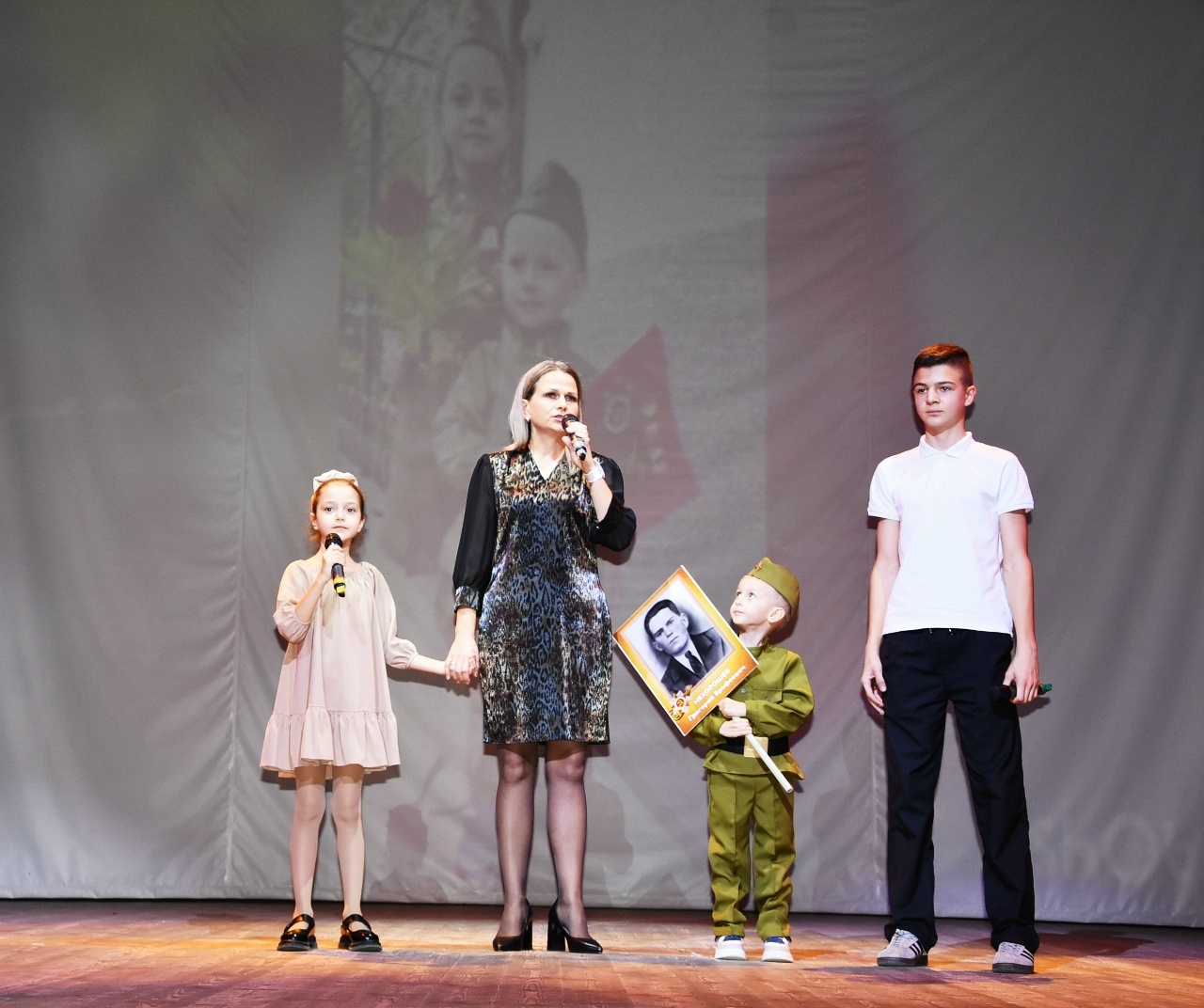 «Лучшая мама»: в Бахчисарае впервые провели конкурс мам «Лучшая мама»: в Бахчисарае впервые провели конкурс мам