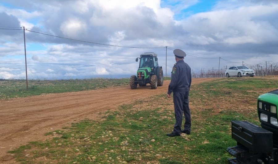 Гостехнадзор проводит ежегодный обязательный технический осмотр самоходной техники на сельхозпредприятиях Севастополя Гостехнадзор проводит ежегодный обязательный технический осмотр самоходной техники на сельхозпредприятиях Севастополя