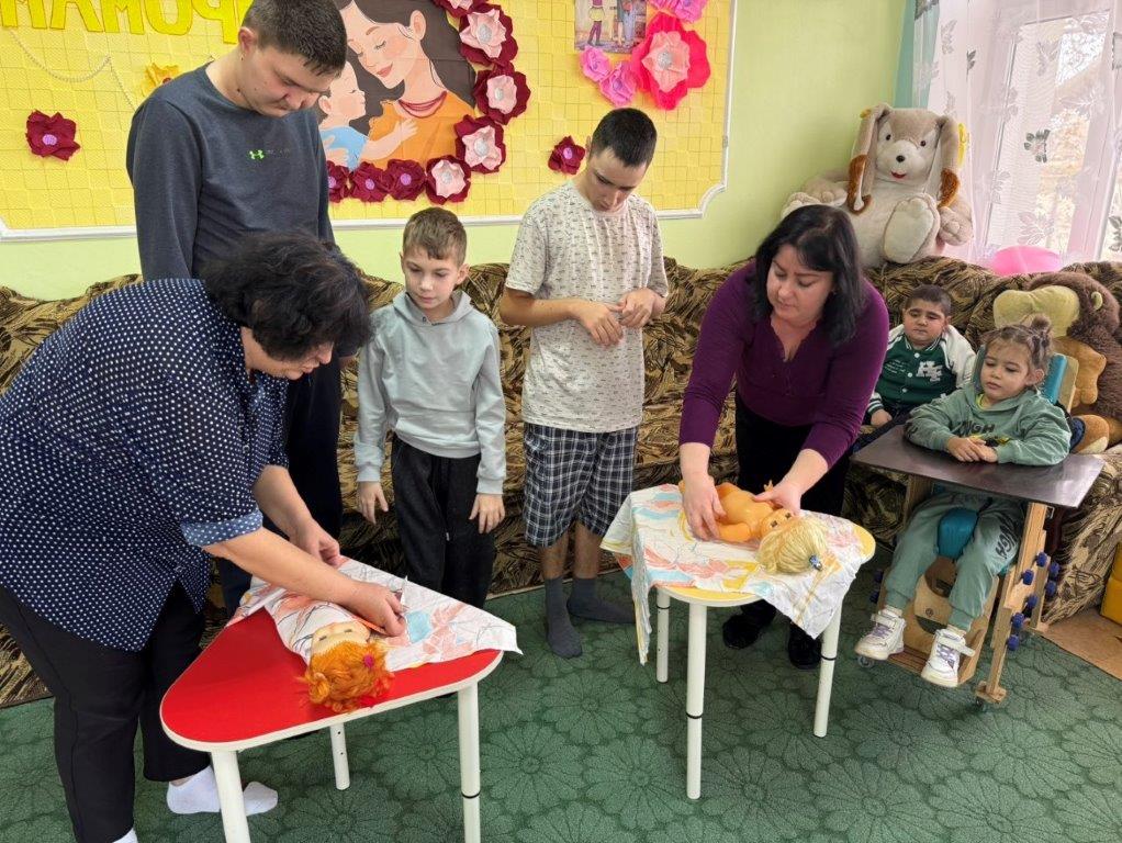 В учреждениях социального обслуживания проведены мероприятия, посвященные Дню матери В учреждениях социального обслуживания проведены мероприятия, посвященные Дню матери