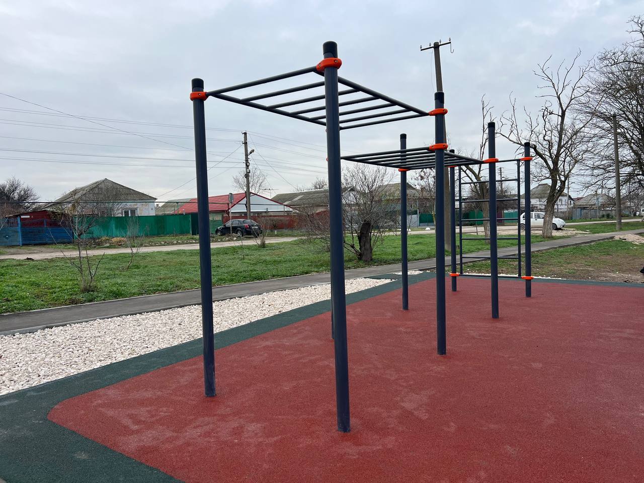 В Джанкое появилась ещё одна спортивная площадка для общефизической подготовки В Джанкое появилась ещё одна спортивная площадка для общефизической подготовки