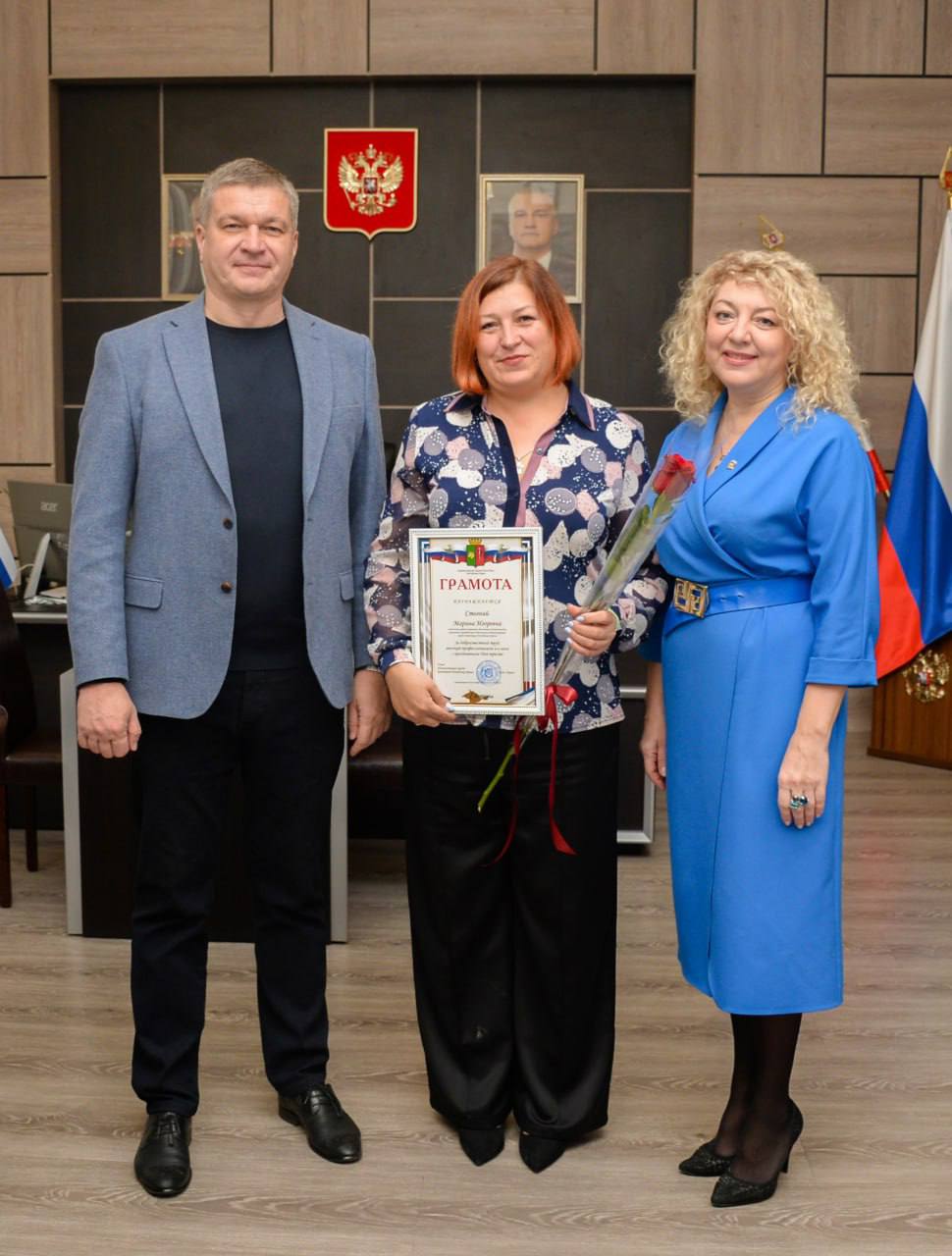 Александр Юрьев: Сегодня рабочий день начался с поздравления с Днём юриста людей, которые защищают интересы граждан и играют ключевую роль в укреплении правового статуса нашего государства Александр Юрьев: Сегодня рабочий день начался с поздравления с Днём юриста людей, которые защищают интересы граждан и играют ключевую роль в укреплении правового статуса нашего государства