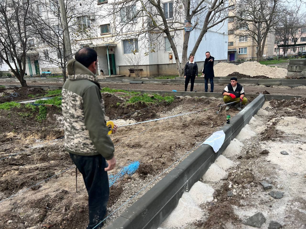 «Качество ремонта дворов находится под постоянным контролем со стороны администрации», - Жанна Хмур. «Качество ремонта дворов находится под постоянным контролем со стороны администрации», - Жанна Хмур.