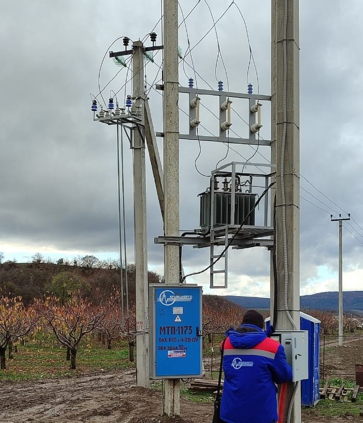 Энергетики Крыма расширяют электросетевую инфраструктуру в Бахчисарайском районе