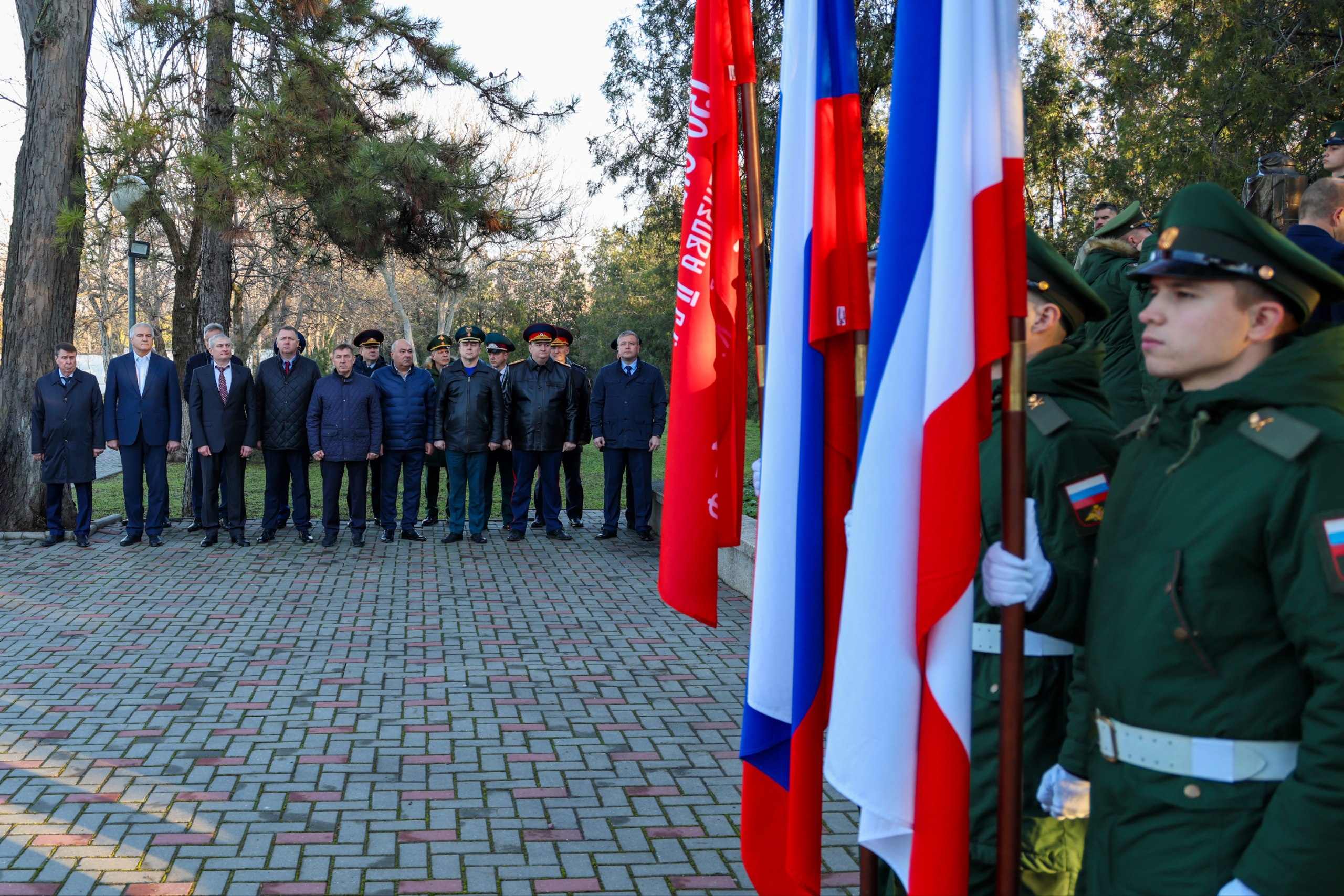 Юрий Гоцанюк: 3 декабря в России отмечается День Неизвестного солдата – день, когда мы склоняем головы в знак глубочайшего уважения и вечной памяти всем павшим защитникам Отечества