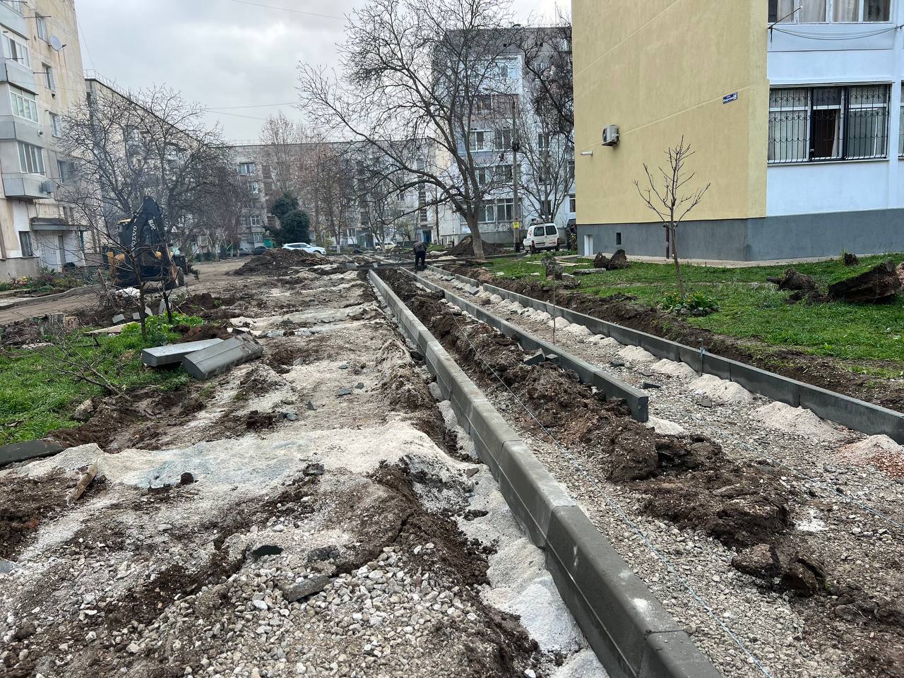 «Качество ремонта дворов находится под постоянным контролем со стороны администрации», - Жанна Хмур. «Качество ремонта дворов находится под постоянным контролем со стороны администрации», - Жанна Хмур.