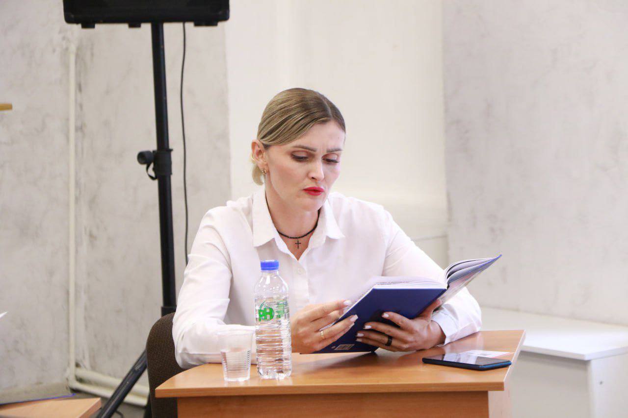 Ольга Урайкина: Сегодня в Бахчисарайской центральной районной библиотеке им. А.С. Пушкина, приняла участие в Республиканском читательском марафоне "Получи радость чтения" Ольга Урайкина: Сегодня в Бахчисарайской центральной районной библиотеке им. А.С. Пушкина, приняла участие в Республиканском читательском марафоне "Получи радость чтения"