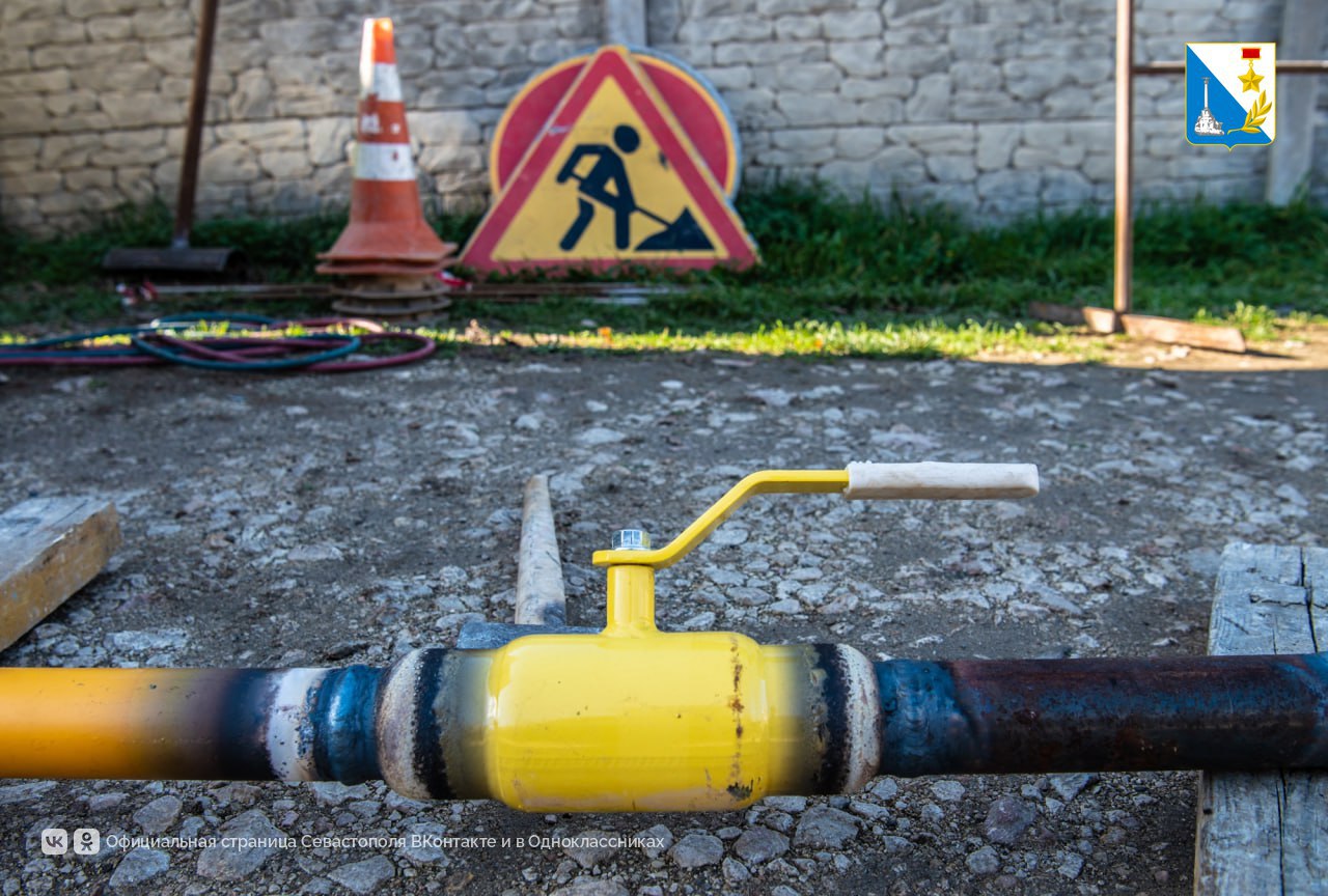 Работаем с обращениями севастопольцев по итогам прямой линии губернатора Михаила Развожаева Работаем с обращениями севастопольцев по итогам прямой линии губернатора Михаила Развожаева