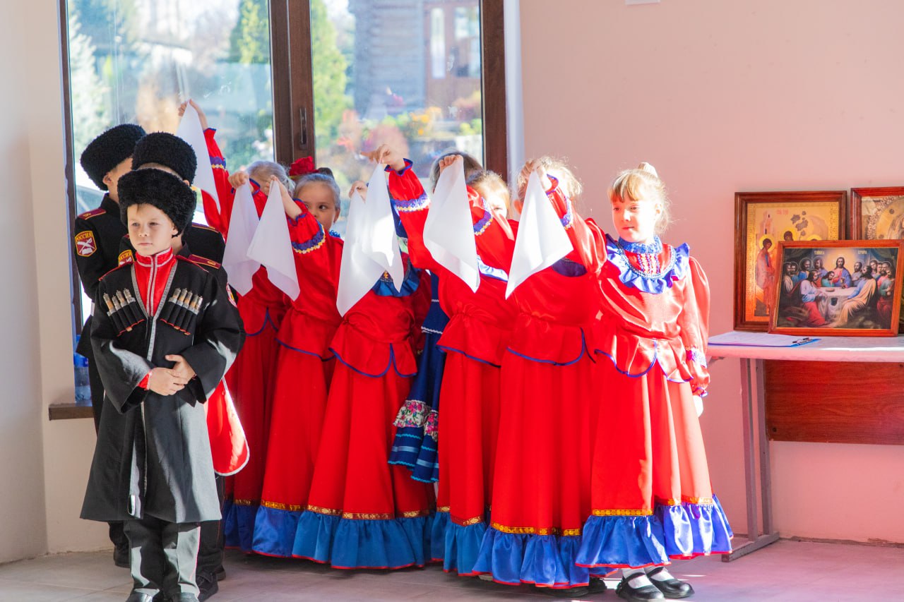 В Черноморском казачьем войске отметили День Матери-казачки В Черноморском казачьем войске отметили День Матери-казачки