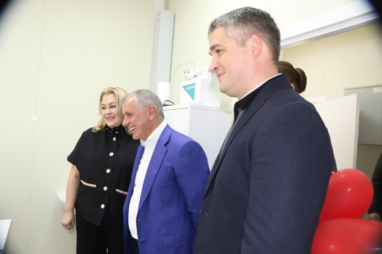 Торжественно открыта новая амбулатория в посёлке Научный Бахчисарайского района Торжественно открыта новая амбулатория в посёлке Научный Бахчисарайского района