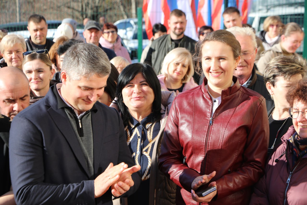 Торжественно открыта новая амбулатория в посёлке Научный Бахчисарайского района Торжественно открыта новая амбулатория в посёлке Научный Бахчисарайского района