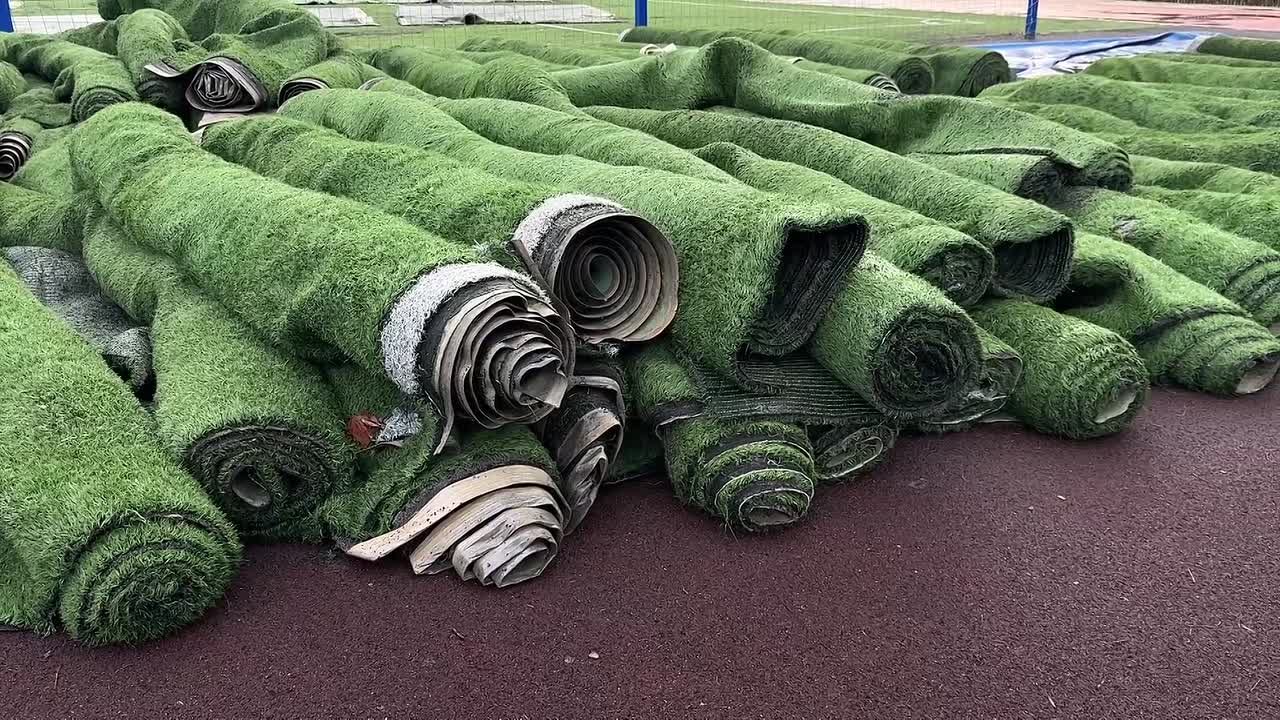 Янина Павленко: Обновленное поле уже к Новому году получат воспитанники Детско-юношеского центра по физкультуре и спорту