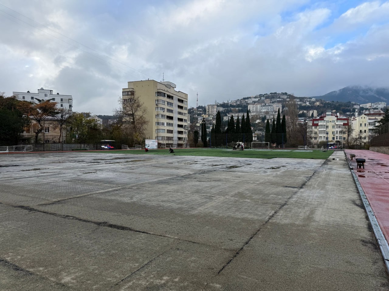 Янина Павленко: Обновленное поле уже к Новому году получат воспитанники Детско-юношеского центра по физкультуре и спорту Янина Павленко: Обновленное поле уже к Новому году получат воспитанники Детско-юношеского центра по физкультуре и спорту