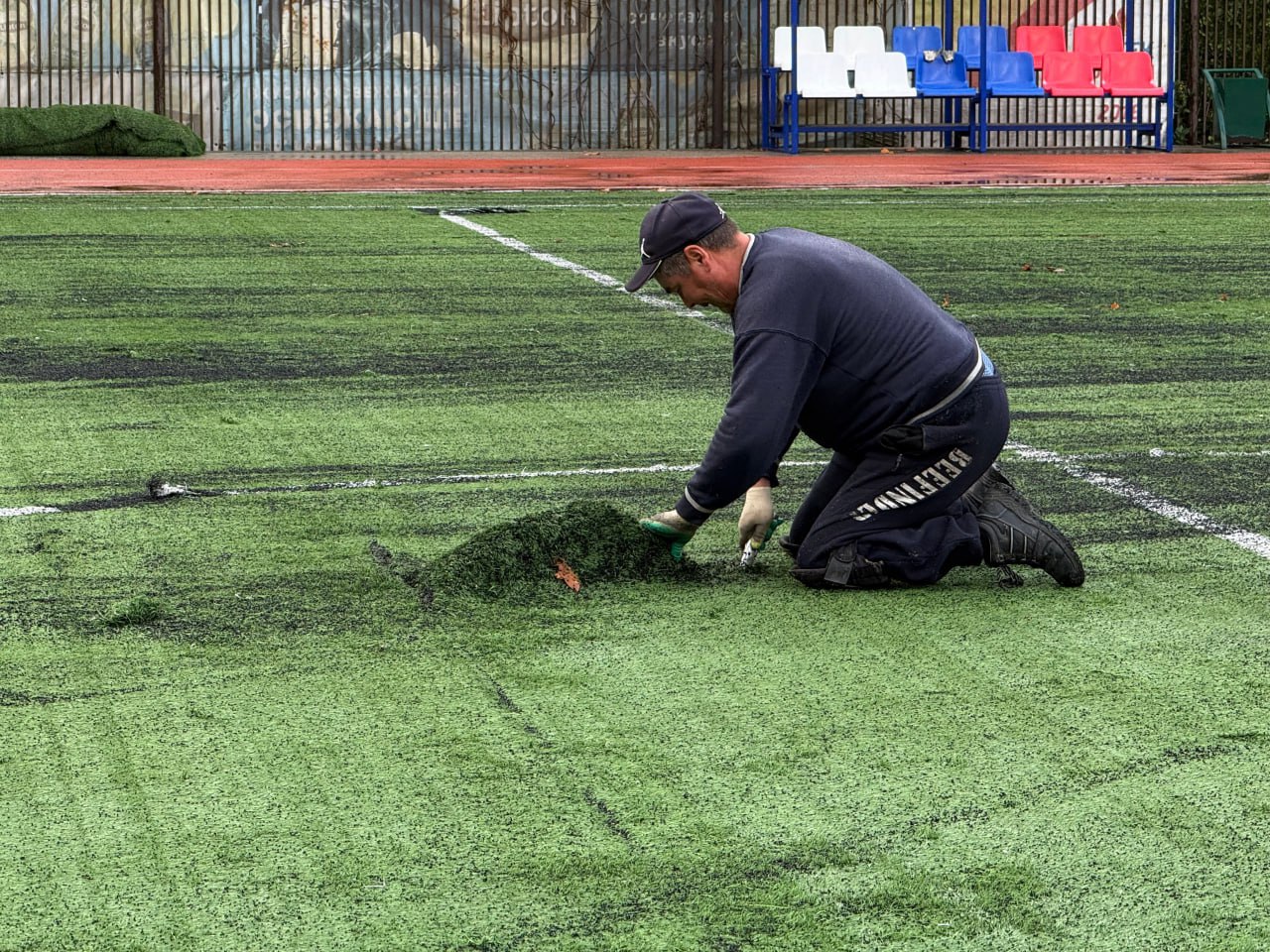 Янина Павленко: Обновленное поле уже к Новому году получат воспитанники Детско-юношеского центра по физкультуре и спорту Янина Павленко: Обновленное поле уже к Новому году получат воспитанники Детско-юношеского центра по физкультуре и спорту