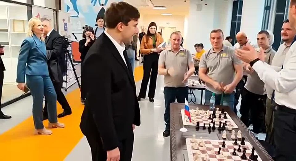 Сергей Карякин: 2 декабря открыл свой шахматный клуб в Семейном центре имени А.И. Мещерякова в Сергиевом Посаде!