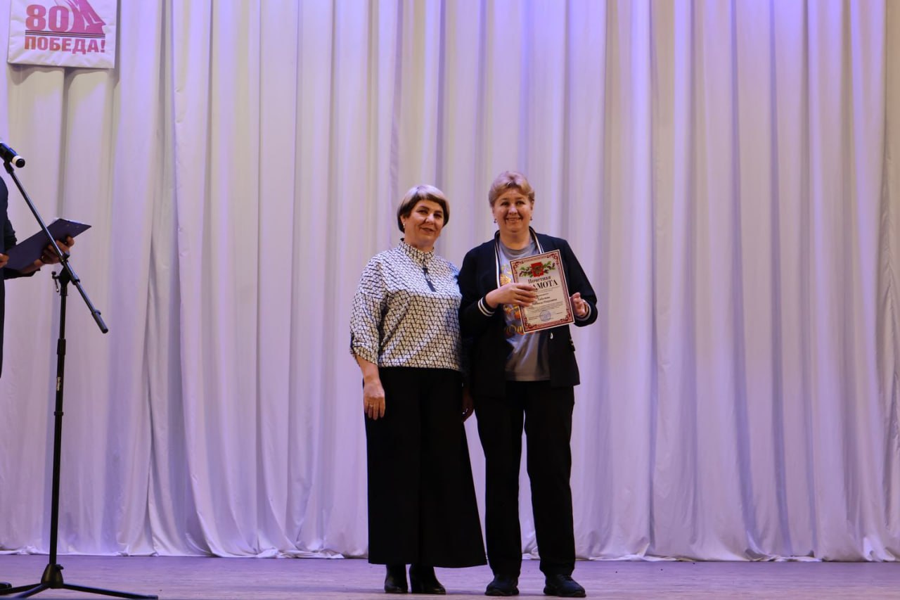 Денис Олейник: Вместе с депутатом Государственного Совета Республики Крым Жанной Хуторенко, председателем районного совета Татьяной Вышинской, прокурором Раздольненского района Вячеславом Черниковым, главой Раздольненского... Денис Олейник: Вместе с депутатом Государственного Совета Республики Крым Жанной Хуторенко, председателем районного совета Татьяной Вышинской, прокурором Раздольненского района Вячеславом Черниковым, главой Раздольненского...