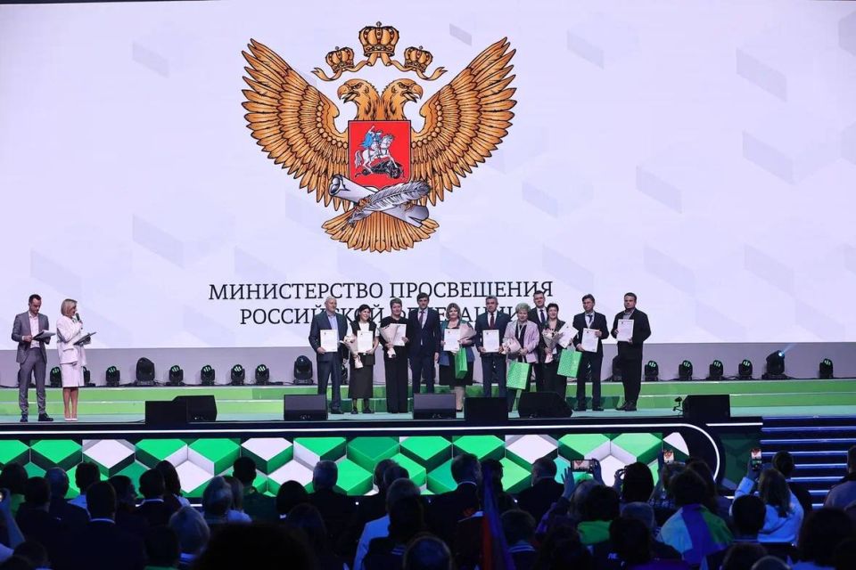 В Санкт-Петербурге наградили победителей и призеров финала чемпионата «Профессионалы» В Санкт-Петербурге наградили победителей и призеров финала чемпионата «Профессионалы»