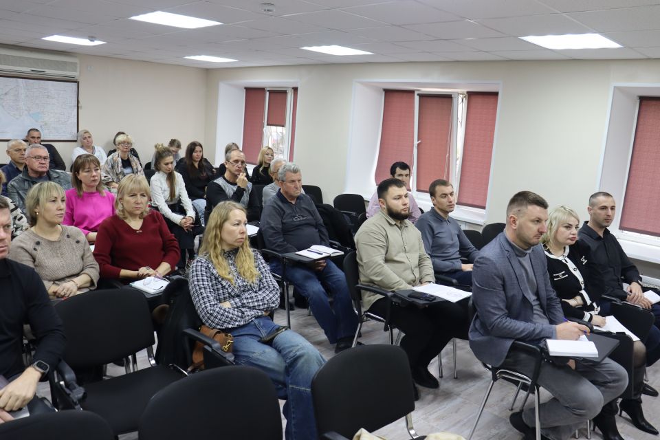 В администрации Сакского района Республики Крым прошел семинар для муниципальных служащих и директоров муниципальных учреждений Сакского района по вопросам профилактики и противодействия коррупции В администрации Сакского района Республики Крым прошел семинар для муниципальных служащих и директоров муниципальных учреждений Сакского района по вопросам профилактики и противодействия коррупции