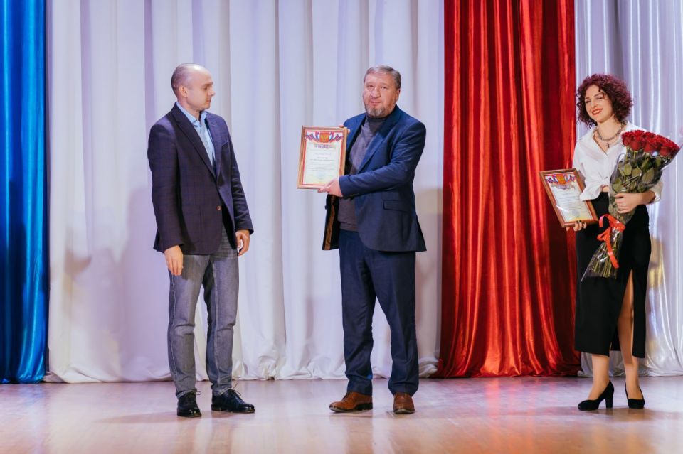 В АО «Крымский содовый завод» отметили 50-летие заводского донорского движения В АО «Крымский содовый завод» отметили 50-летие заводского донорского движения