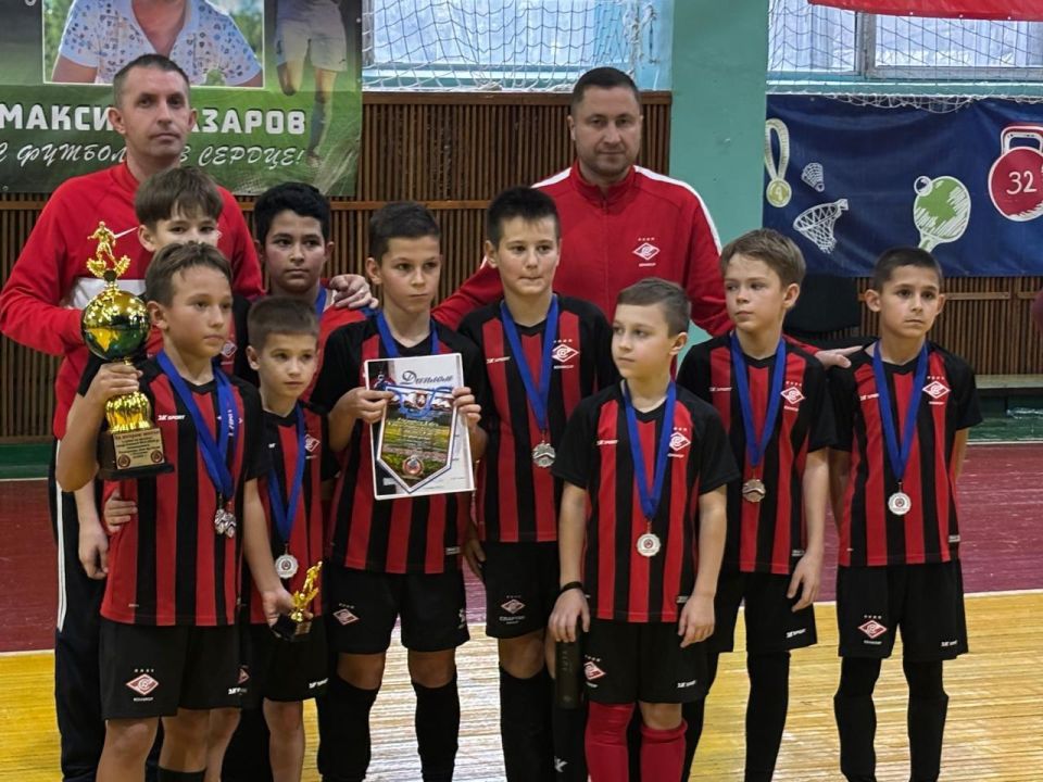 Подведены итоги открытого чемпионата Красногвардейского района по футболу среди юных дарований 2010-2012 и 2015-2016 годов рождения! Подведены итоги открытого чемпионата Красногвардейского района по футболу среди юных дарований 2010-2012 и 2015-2016 годов рождения!