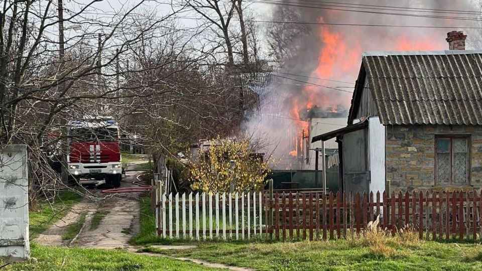 Нетрезвая жительница Казахстана сожгла чужой дом в Джанкое