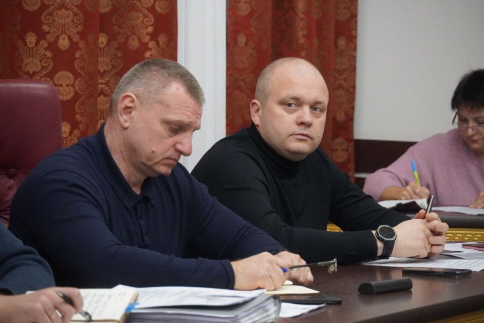 Олег Каторгин: Провел аппаратное совещание с заместителями, руководителями структурных подразделений администрации, на котором уделили внимание исполнительской дисциплине, выполнению протокольных поручений, определили задачи... Олег Каторгин: Провел аппаратное совещание с заместителями, руководителями структурных подразделений администрации, на котором уделили внимание исполнительской дисциплине, выполнению протокольных поручений, определили задачи...