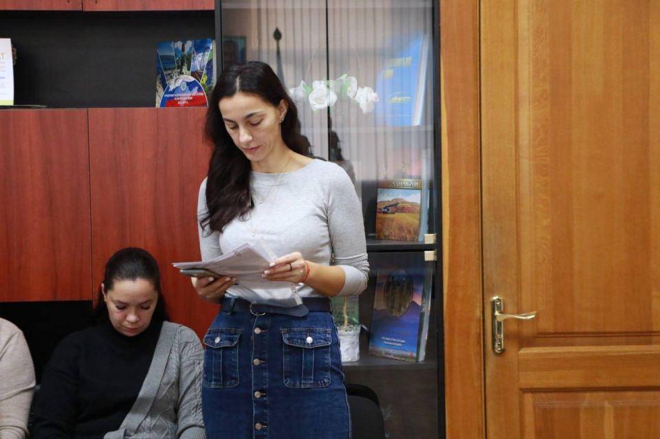 Ольга Урайкина: Состоялось совместное заседание постоянных депутатских комиссий Бахчисарайского районного совета, на котором было рассмотрено 12 вопросов повестки 21-й сессии Бахчисарайского районного совета 3-го созыва Ольга Урайкина: Состоялось совместное заседание постоянных депутатских комиссий Бахчисарайского районного совета, на котором было рассмотрено 12 вопросов повестки 21-й сессии Бахчисарайского районного совета 3-го созыва