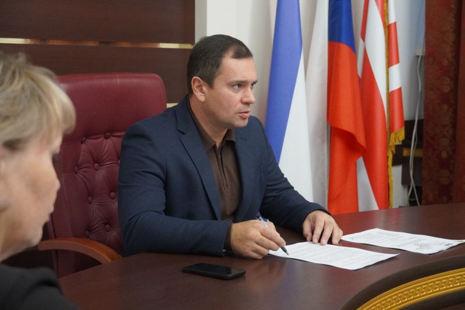 Олег Каторгин: Провел аппаратное совещание с заместителями, руководителями структурных подразделений администрации, на котором уделили внимание исполнительской дисциплине, выполнению протокольных поручений, определили задачи... Олег Каторгин: Провел аппаратное совещание с заместителями, руководителями структурных подразделений администрации, на котором уделили внимание исполнительской дисциплине, выполнению протокольных поручений, определили задачи...