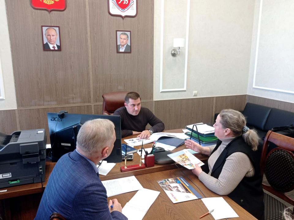 Александр Резников провёл личный приём граждан по вопросу сотрудничества Александр Резников провёл личный приём граждан по вопросу сотрудничества