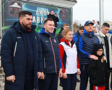 Шериф Османов: Воскресное утро мы провели на стадионе в городе Белогорск