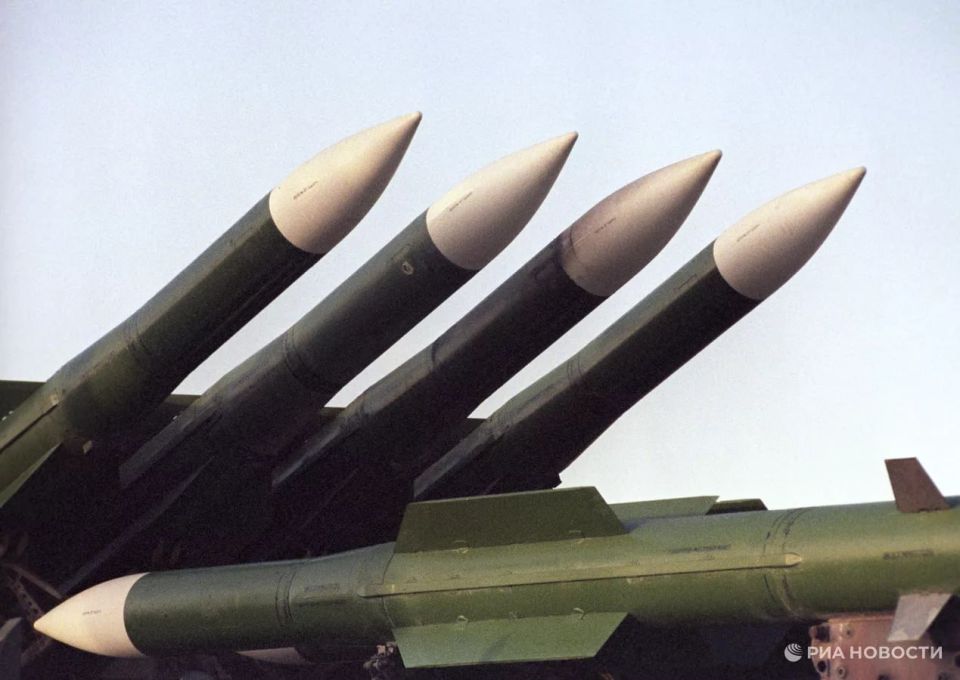 ПВО за ночь уничтожила 121 украинский дрон над регионами России – Минобороны РФ