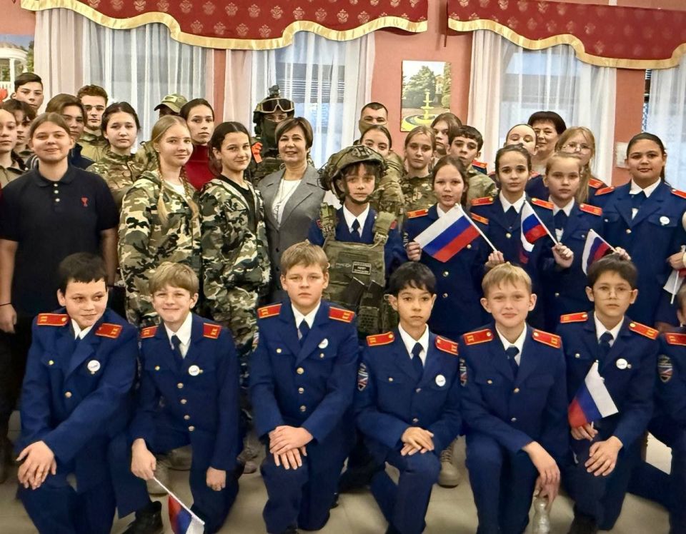 Кадеты 5-К класса Гимназии №11 им. К.А. Тренева приняли участие в форуме «Герои Родины: память, служение, единство» в Алуште