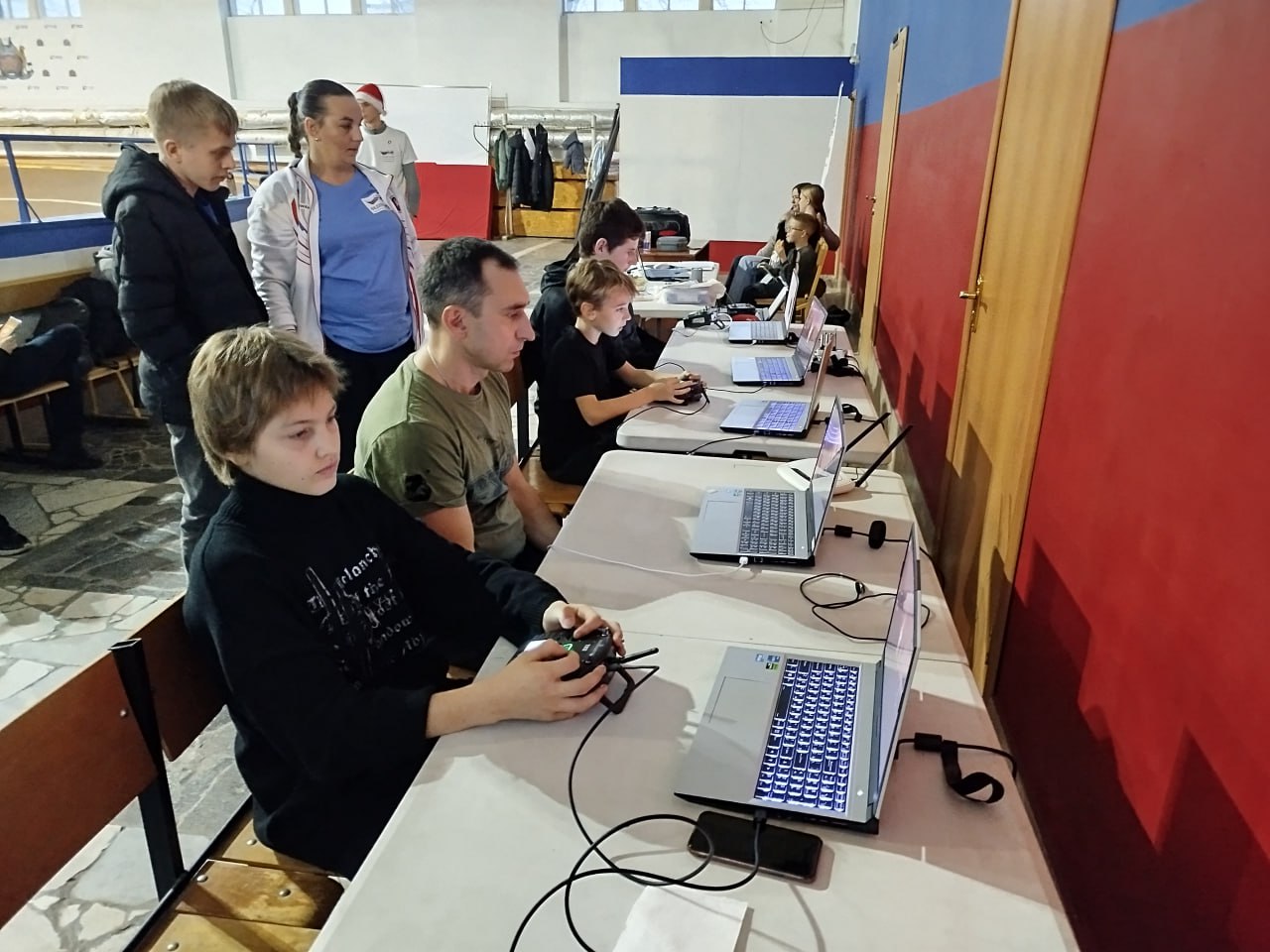 В Крыму прошли Первенство и Кубок гонок дронов В Крыму прошли Первенство и Кубок гонок дронов