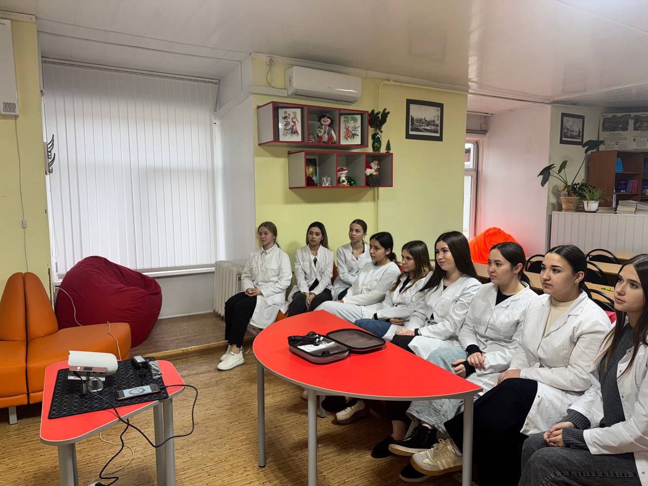 Студенты крымских медколледжей реализовали свои проекты благодаря победе в конкурсе студенческого инициативного бюджетирования Студенты крымских медколледжей реализовали свои проекты благодаря победе в конкурсе студенческого инициативного бюджетирования