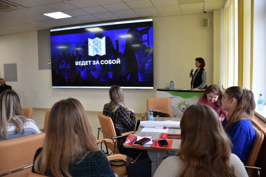 В Севастополе завершился проект «Флагманская школа» В Севастополе завершился проект «Флагманская школа»