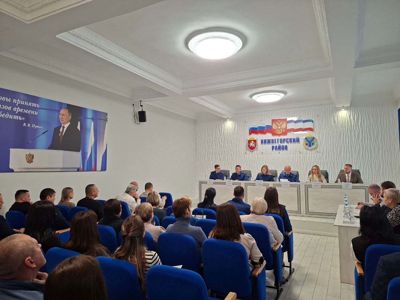 В Нижнегорском районе состоялась выездная рабочая встреча Прокурора Республики Крым Олега Анатольевича Камшилова В Нижнегорском районе состоялась выездная рабочая встреча Прокурора Республики Крым Олега Анатольевича Камшилова