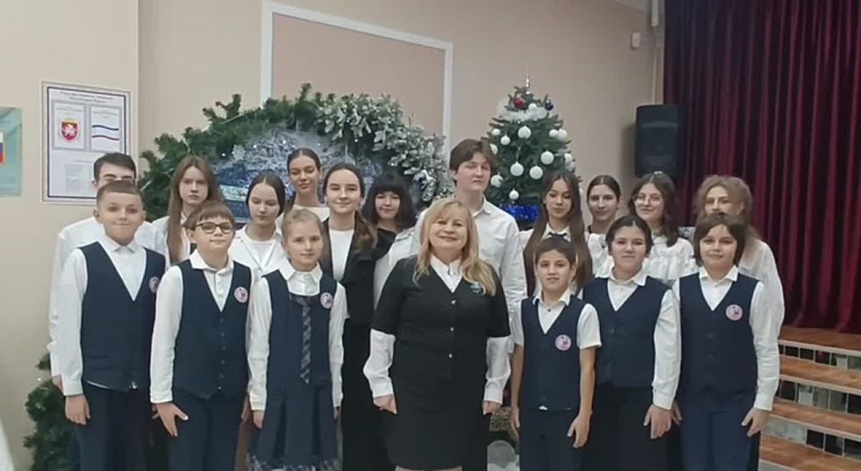 Константин Шимановский: От имени жителей Ялты и депутатского корпуса городского совета поздравляю Почетного гражданина города Ялта, Председателя общества породнения «Баден - Баден -Ялта» Жерара Эль с днем рождения