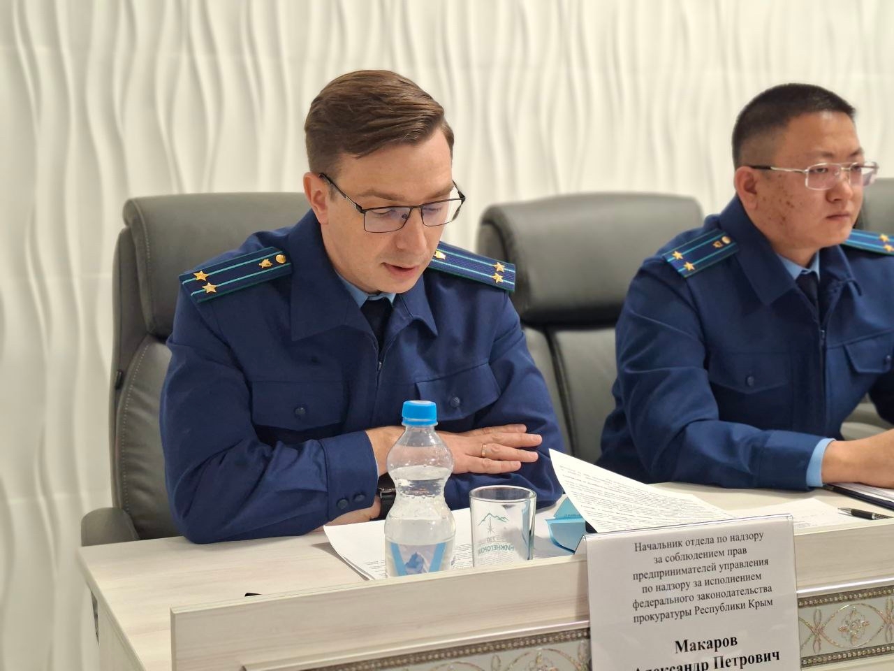 В Нижнегорском районе состоялась выездная рабочая встреча Прокурора Республики Крым Олега Анатольевича Камшилова В Нижнегорском районе состоялась выездная рабочая встреча Прокурора Республики Крым Олега Анатольевича Камшилова